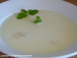 Spargelcremesuppe