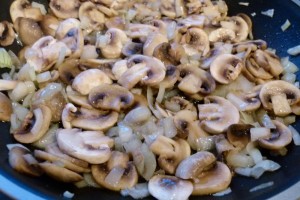zwiebeln-und-champignons-anduensten